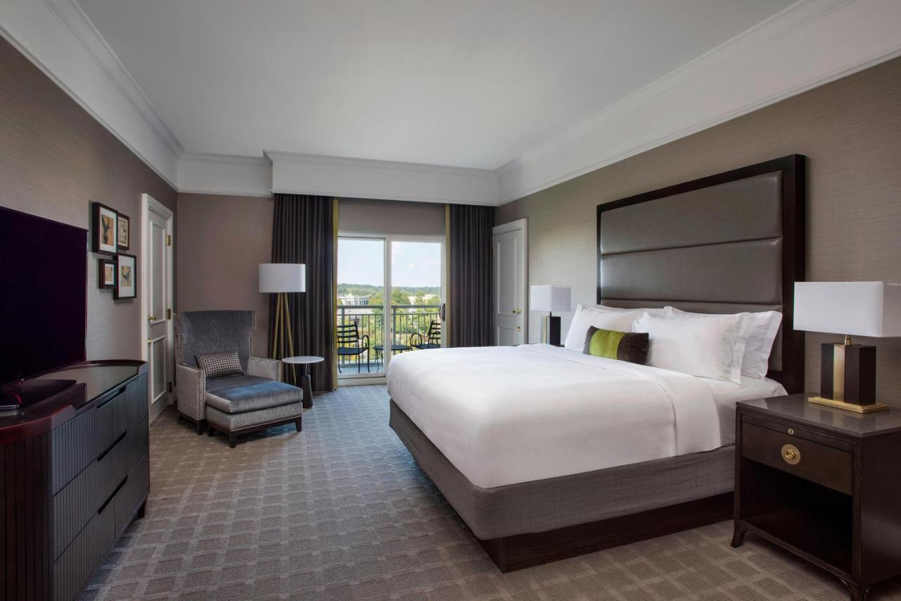 deluxe, Guest room, 1 King, Balcony,1356347057:JPEG