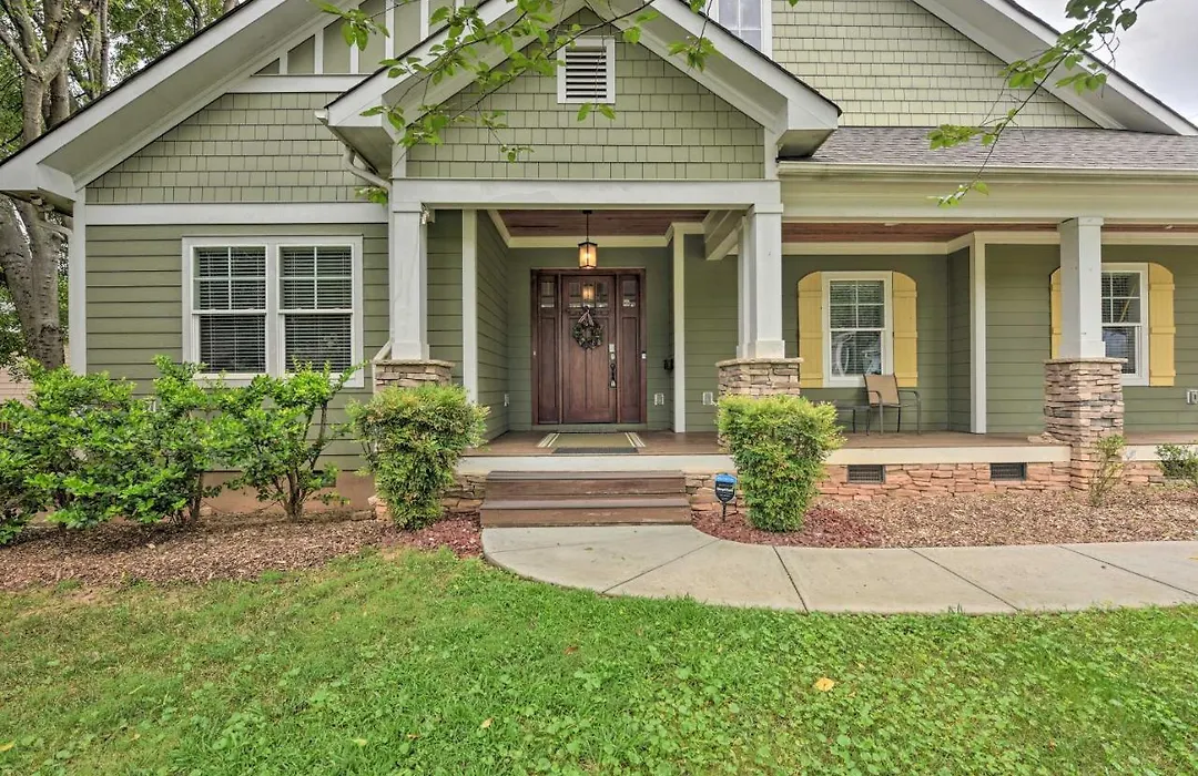 2 Mi To Dtwn: Home In Noda District Near Unc!-1